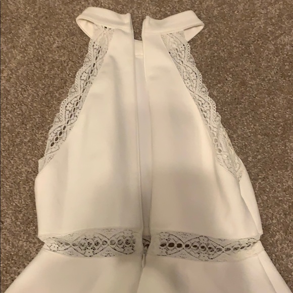 High Neck Lulu’s White Dress - Picture 3 of 3